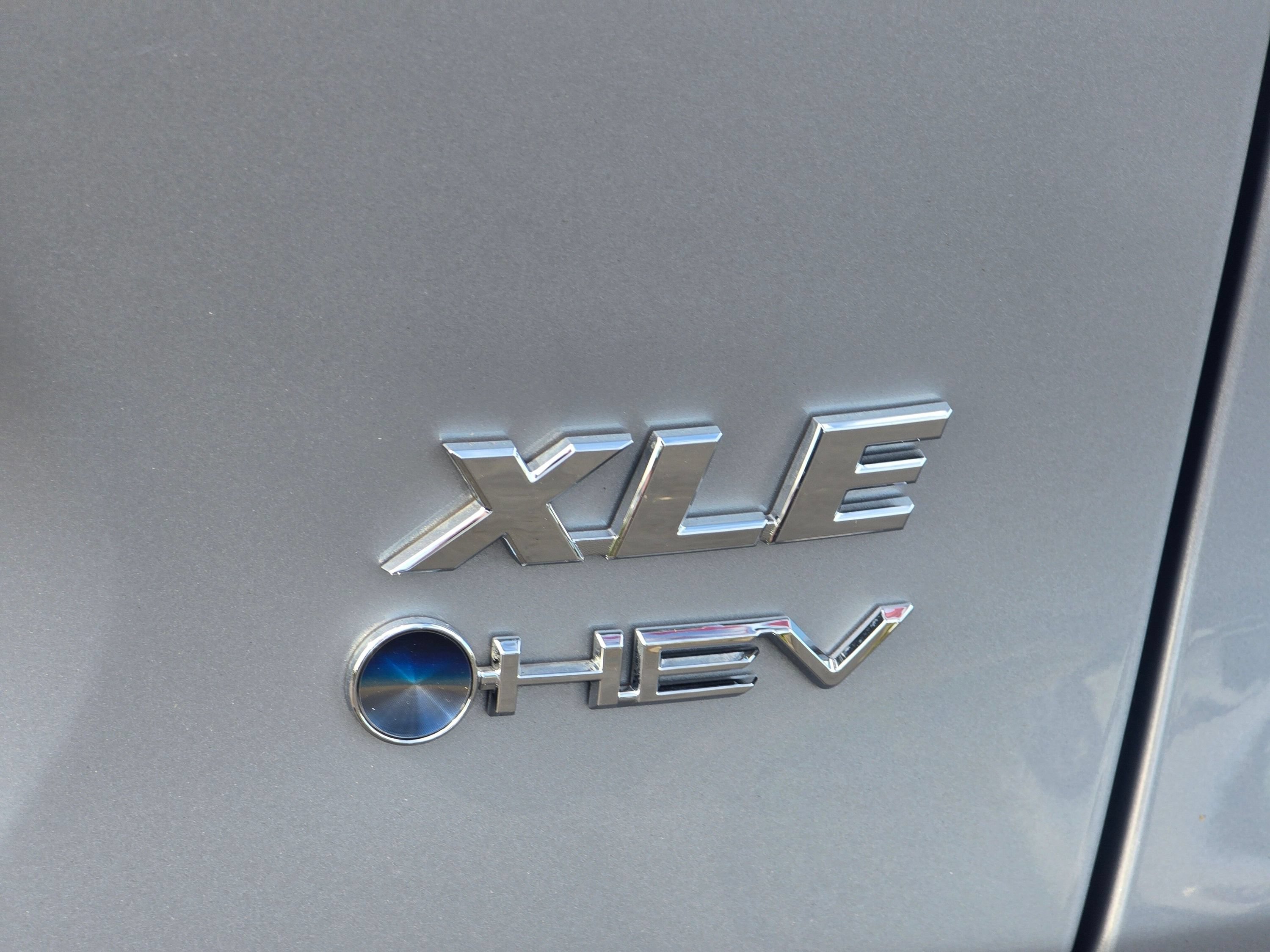 Used 2025 Toyota RAV4 XLE w/ Convenience Package AWD/4WD image 33