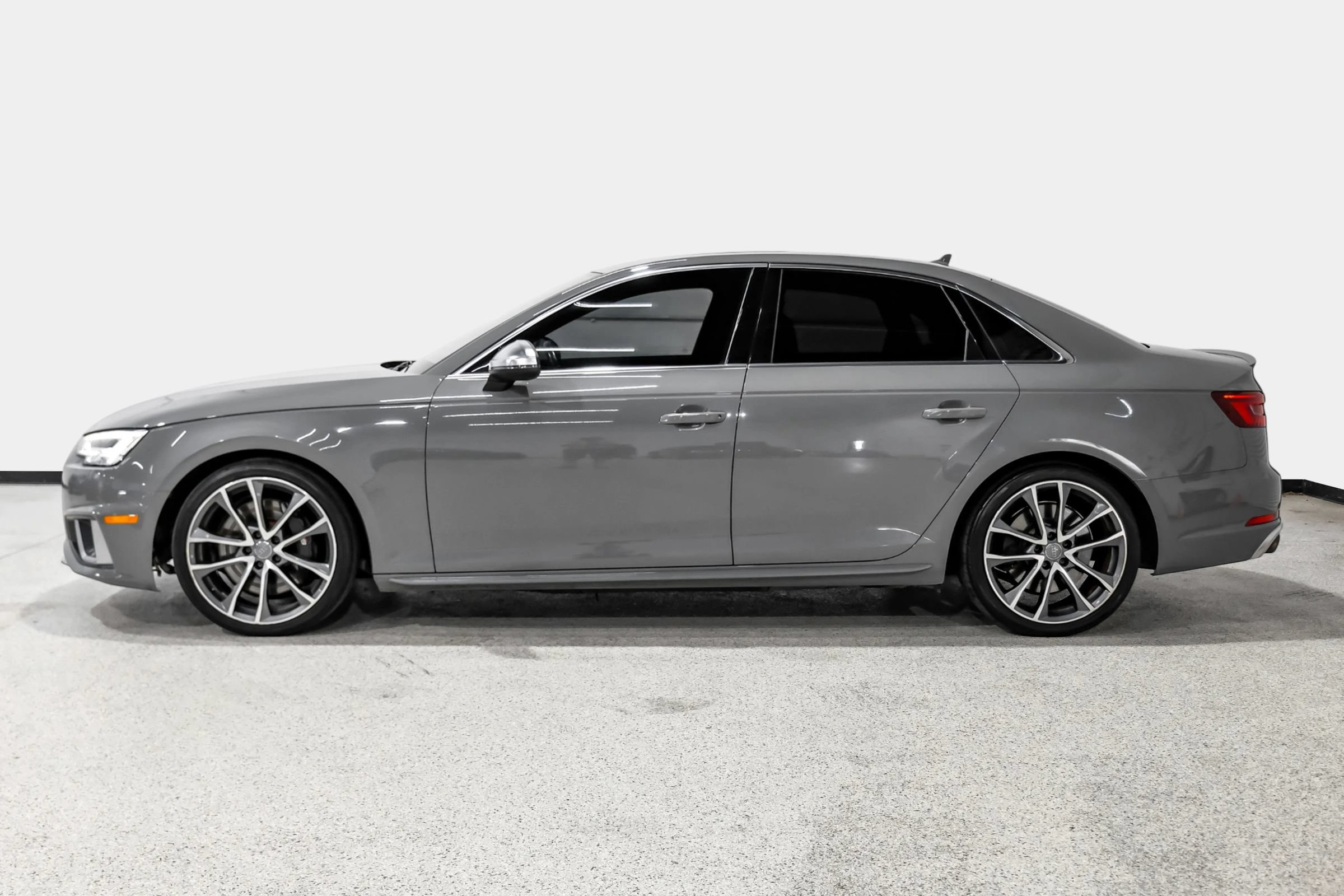 Used 2019 Audi S4 Premium w/ Convenience Package AWD/4WD image 9