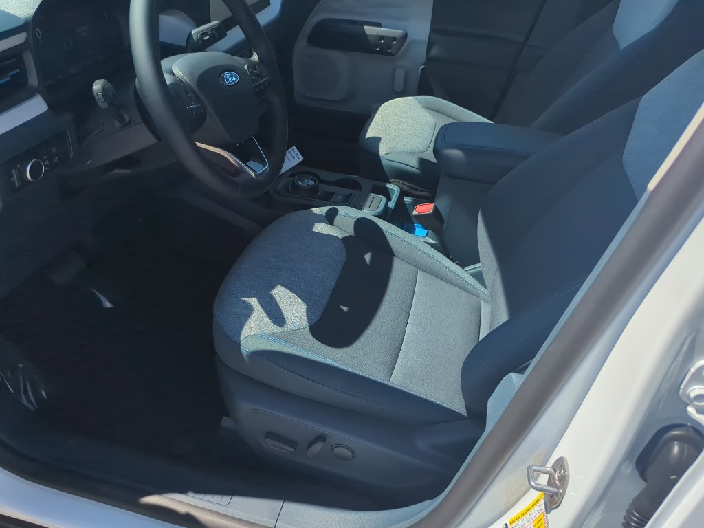 New 2025 Ford Maverick XLT w/ XLT Luxury Package image 14