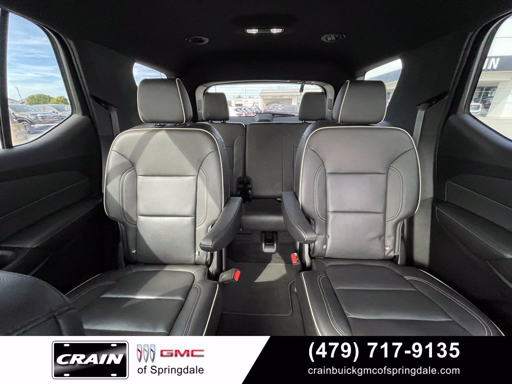 Used 2023 Chevrolet Traverse Premier AWD/4WD image 30