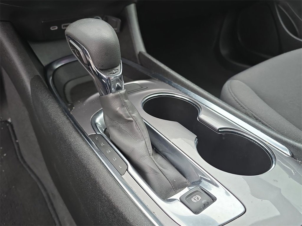 Used 2023 Chevrolet Malibu LT image 16