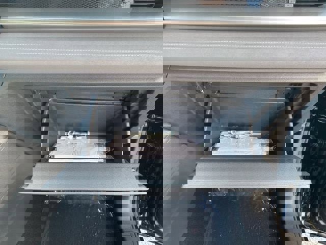 New 2025 Volkswagen Tiguan SE image 50