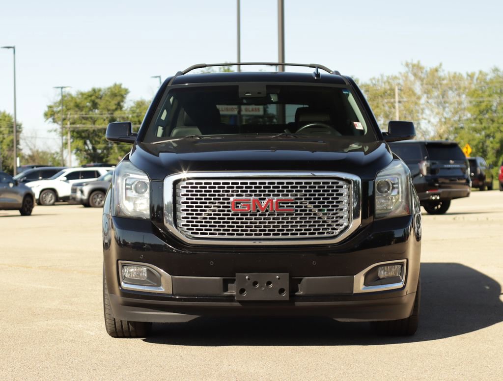 Used 2015 GMC Yukon Denali w/ Premium Package AWD/4WD image 2