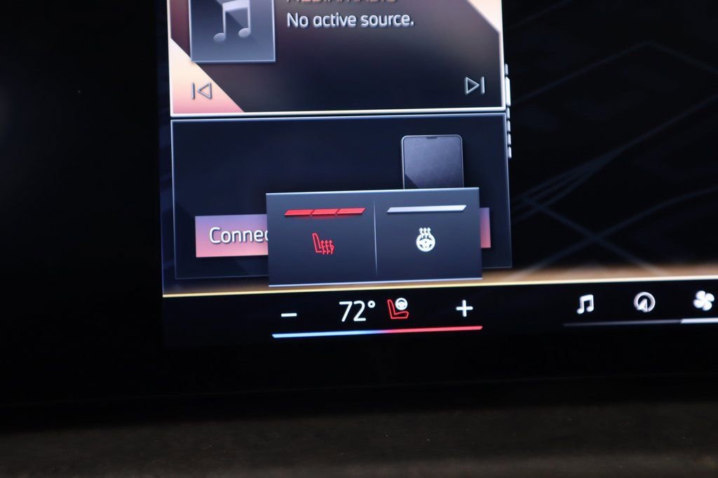 New 2025 BMW X7 xDrive40i w/ Parking Assistance Package image 8