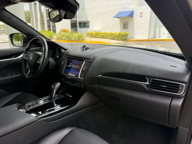Used 2019 Maserati Levante AWD/4WD image 13
