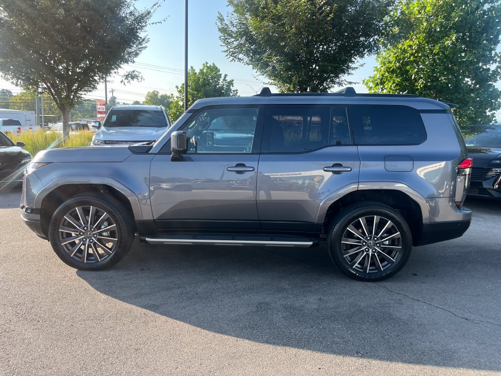 Used 2026 Lexus GX 550 w/ Accessory Package (2T) AWD/4WD image 5