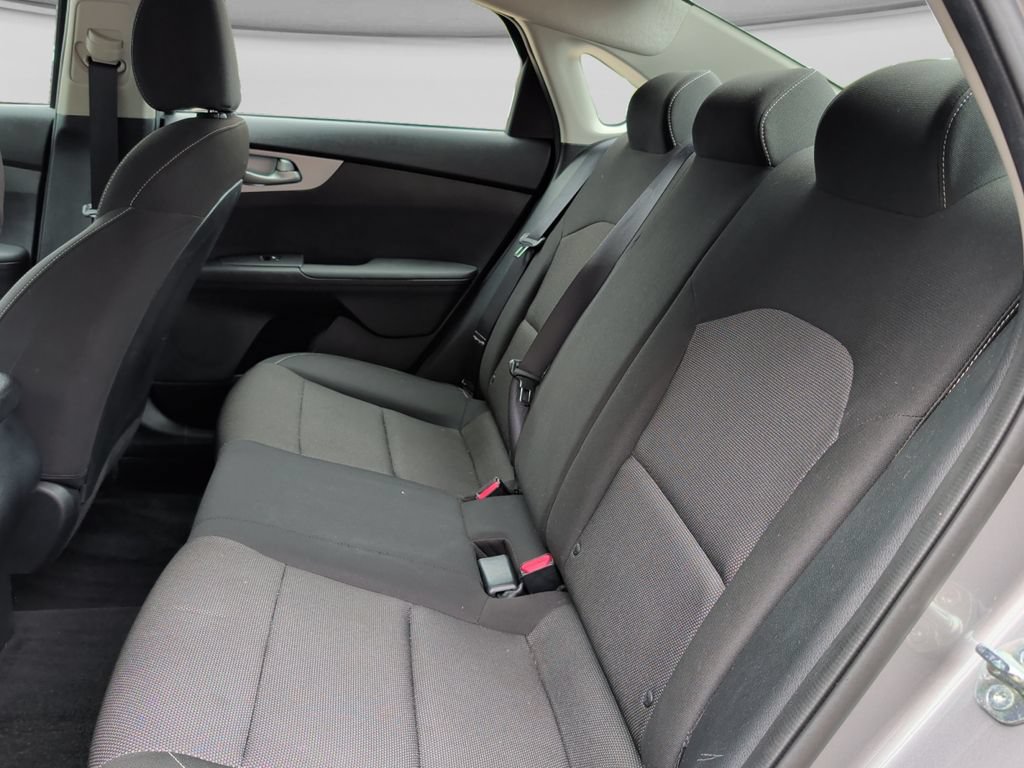 Used 2024 Kia Forte LXS FWD image 31