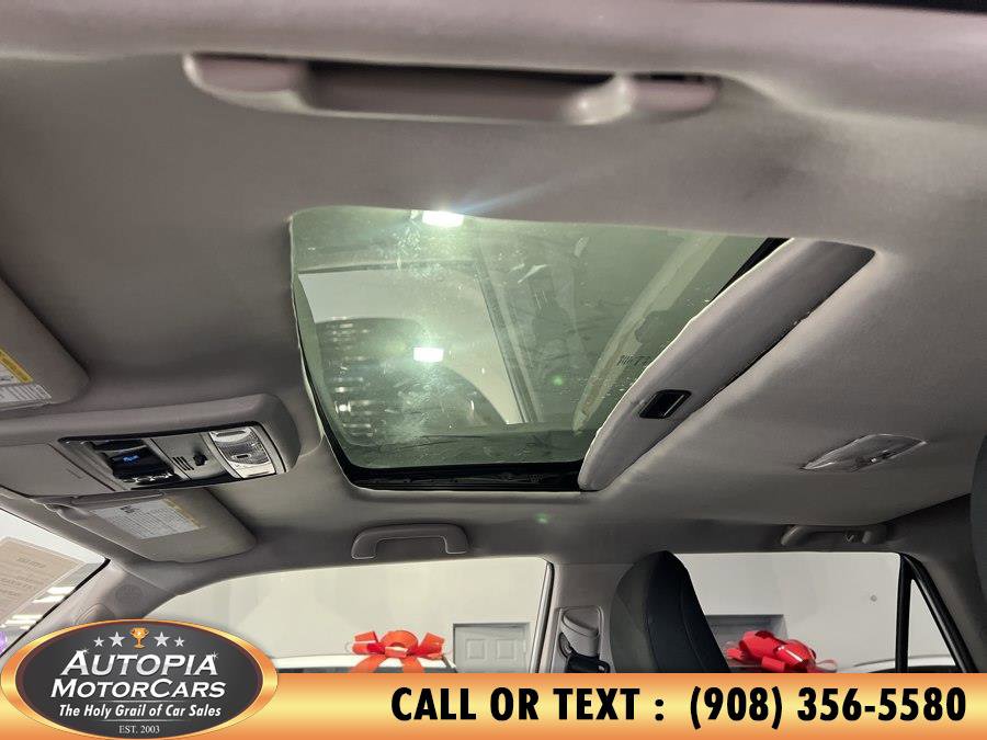 Used 2014 Toyota 4Runner SR5 AWD/4WD image 30