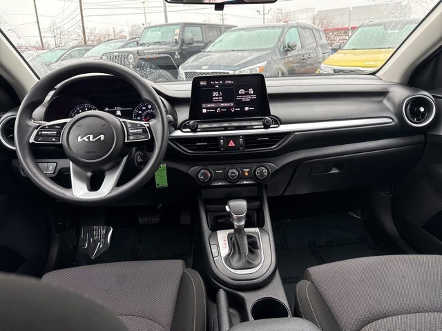 Used 2023 Kia Forte LXS image 34