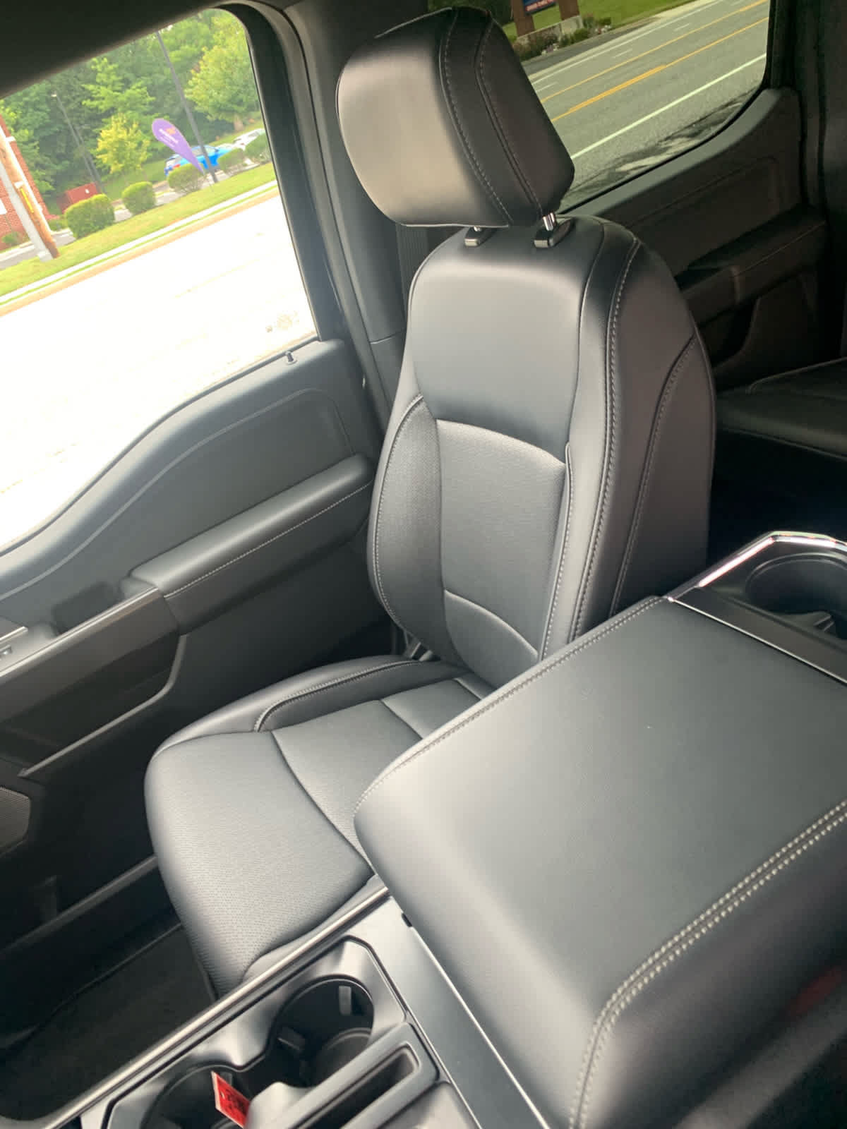Used 2024 Ford F150 Lariat w/ Bed Utility Package AWD/4WD image 21