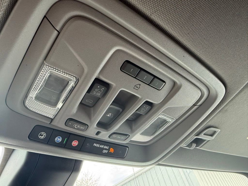 Used 2019 Chevrolet Silverado 1500 LTZ image 15