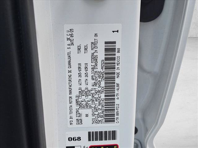 Certified 2025 Toyota Tacoma TRD Sport AWD/4WD image 22