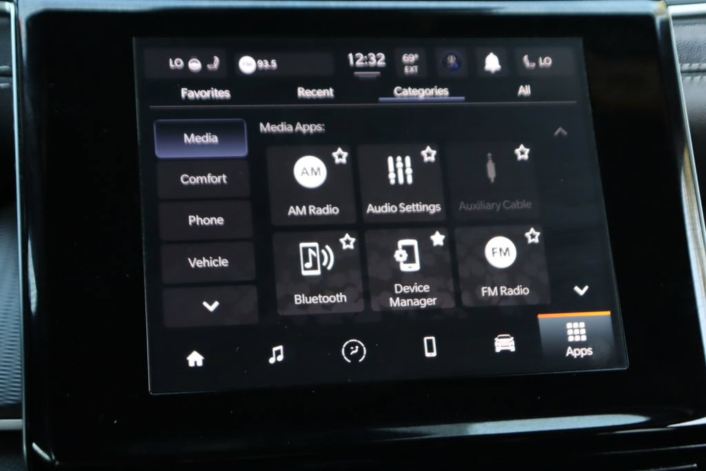 Used 2024 Jeep Grand Cherokee Altitude RWD image 30