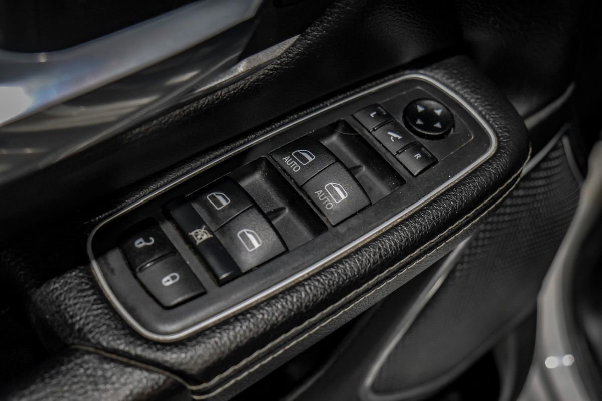 Used 2021 RAM 1500 Laramie image 42