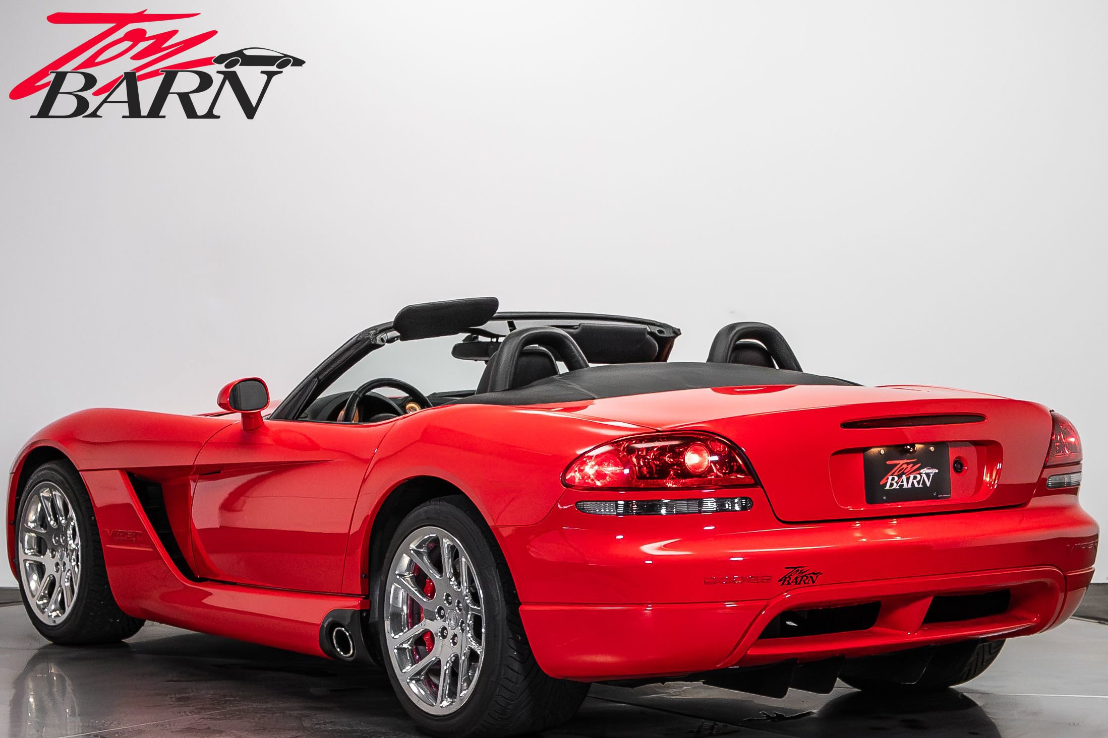 Used 2005 Dodge Viper SRT-10 RWD image 3