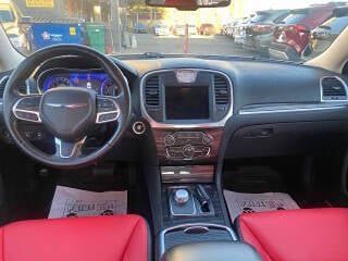 Used 2019 Chrysler 300 Touring w/ Driver Convenience Group RWD image 27