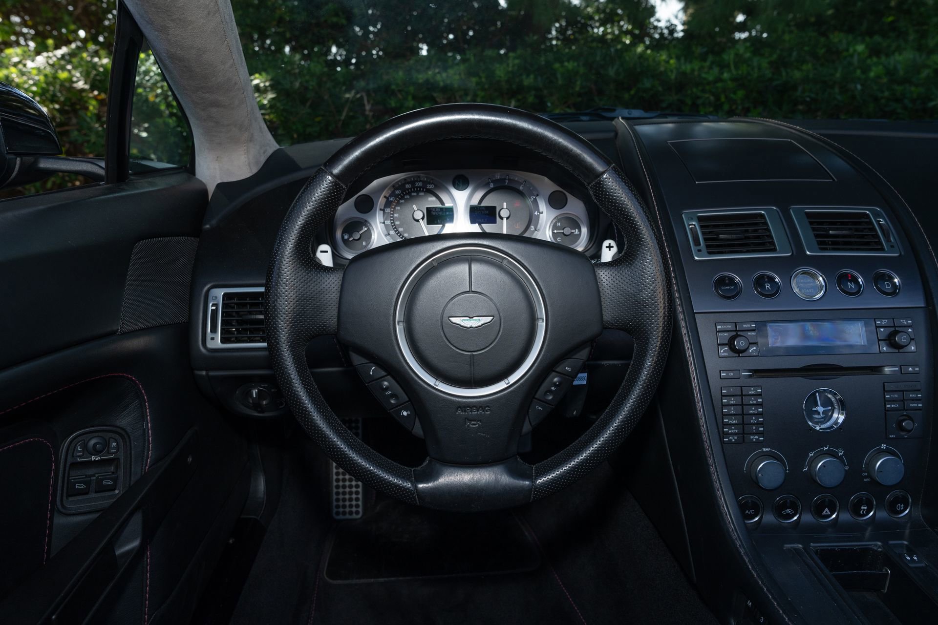 Used 2007 Aston Martin V8 Vantage Roadster image 22