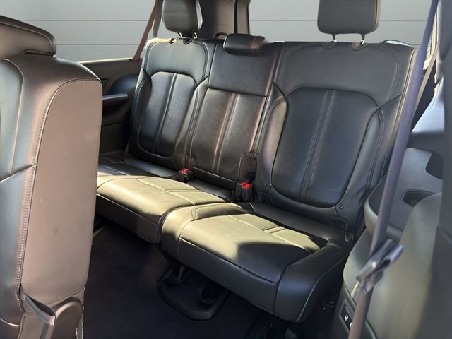 Used 2023 Jeep Wagoneer L Series II image 13