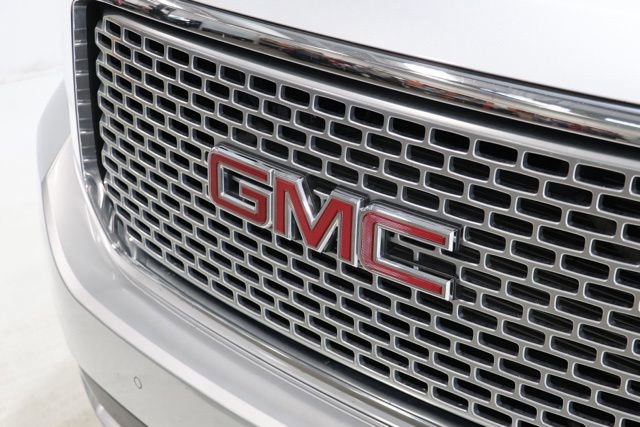 Used 2016 GMC Yukon Denali w/ Open Road Package AWD/4WD image 12