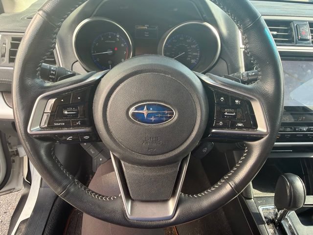 Used 2018 Subaru Outback 3.6R Touring AWD/4WD image 15