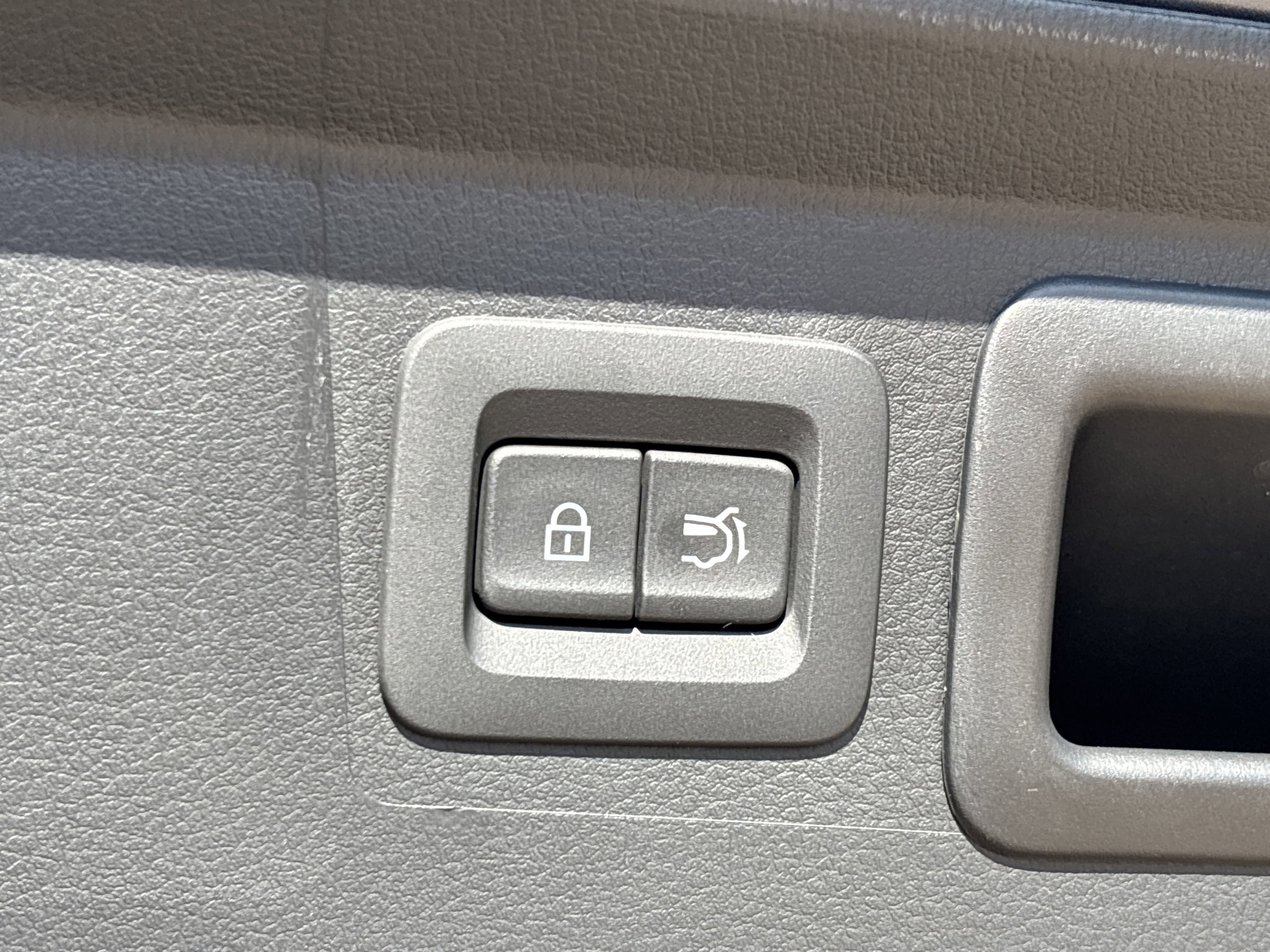 New 2026 MAZDA CX-50 AWD 2.5 Hybrid w/ Cargo Package image 9