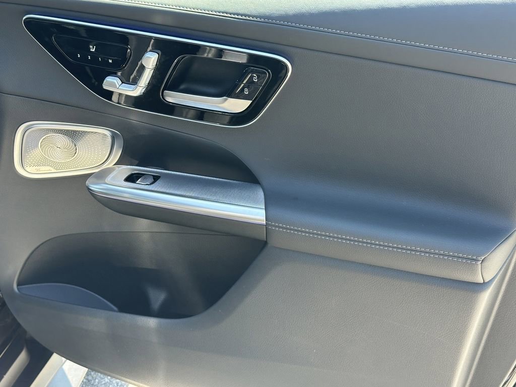 Certified 2025 Mercedes-Benz GLC 300 4MATIC image 15
