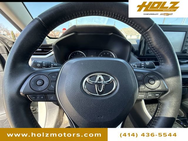 Used 2019 Toyota RAV4 XLE image 11