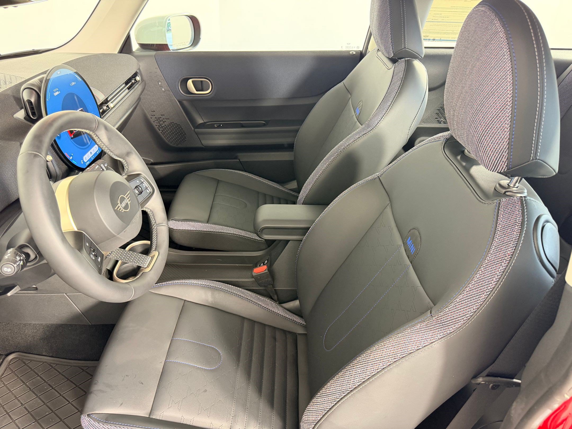 Used 2025 MINI Cooper S FWD image 5
