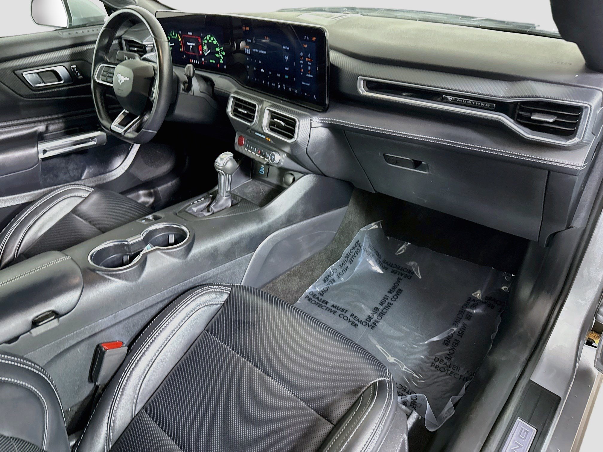 Used 2025 Ford Mustang Premium RWD image 28