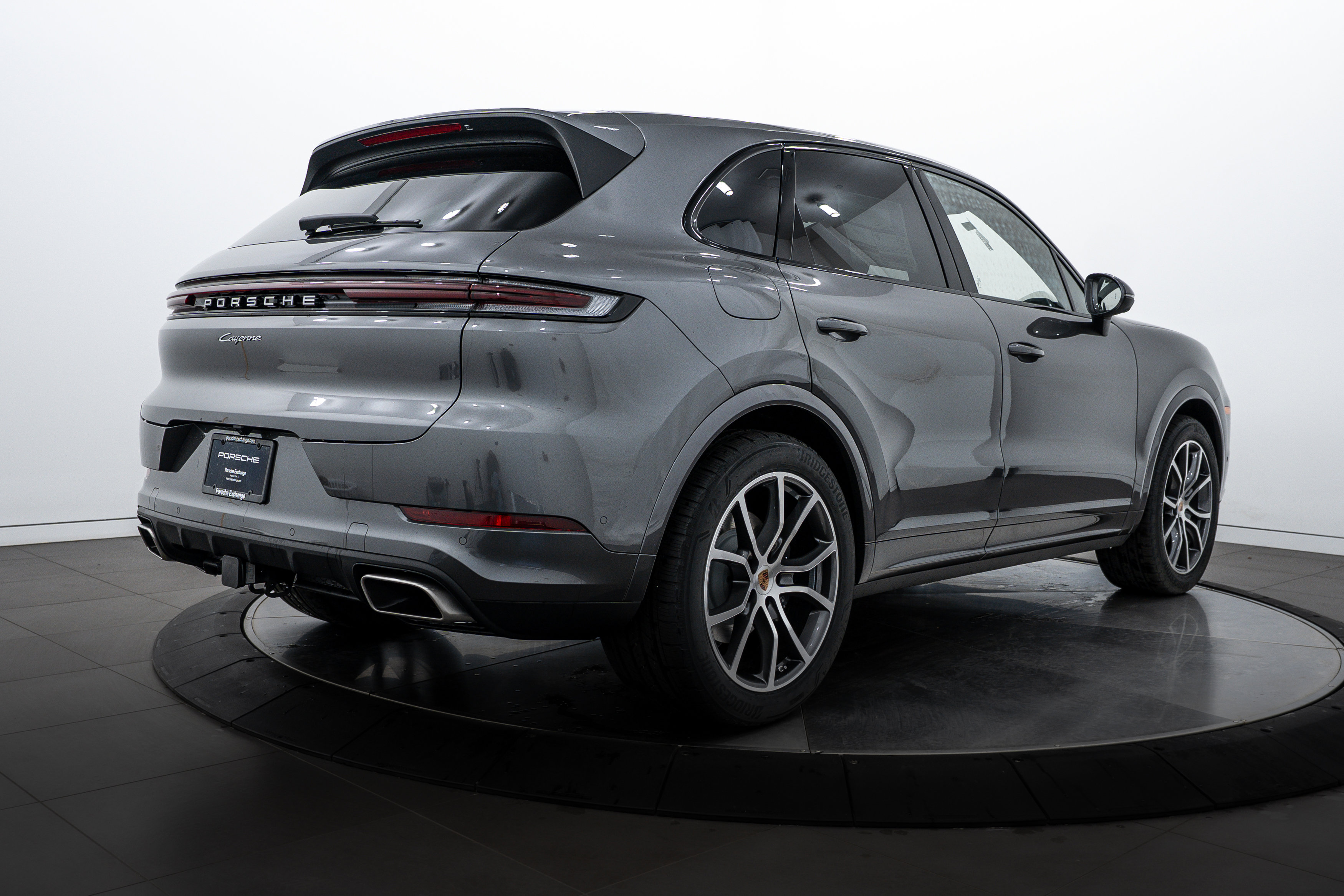 New 2026 Porsche Cayenne image 7
