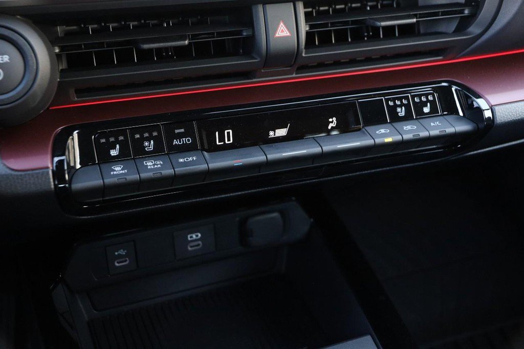 New 2026 Toyota Prius Plug-In Hybrid image 21