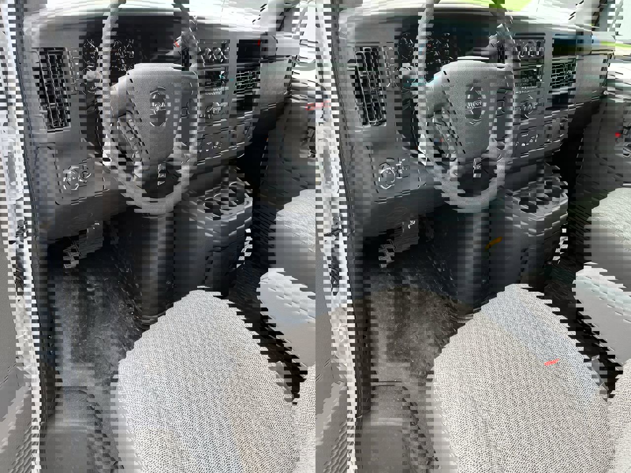 New 2025 GMC Savana 3500 w/ Power Convenience Package image 4