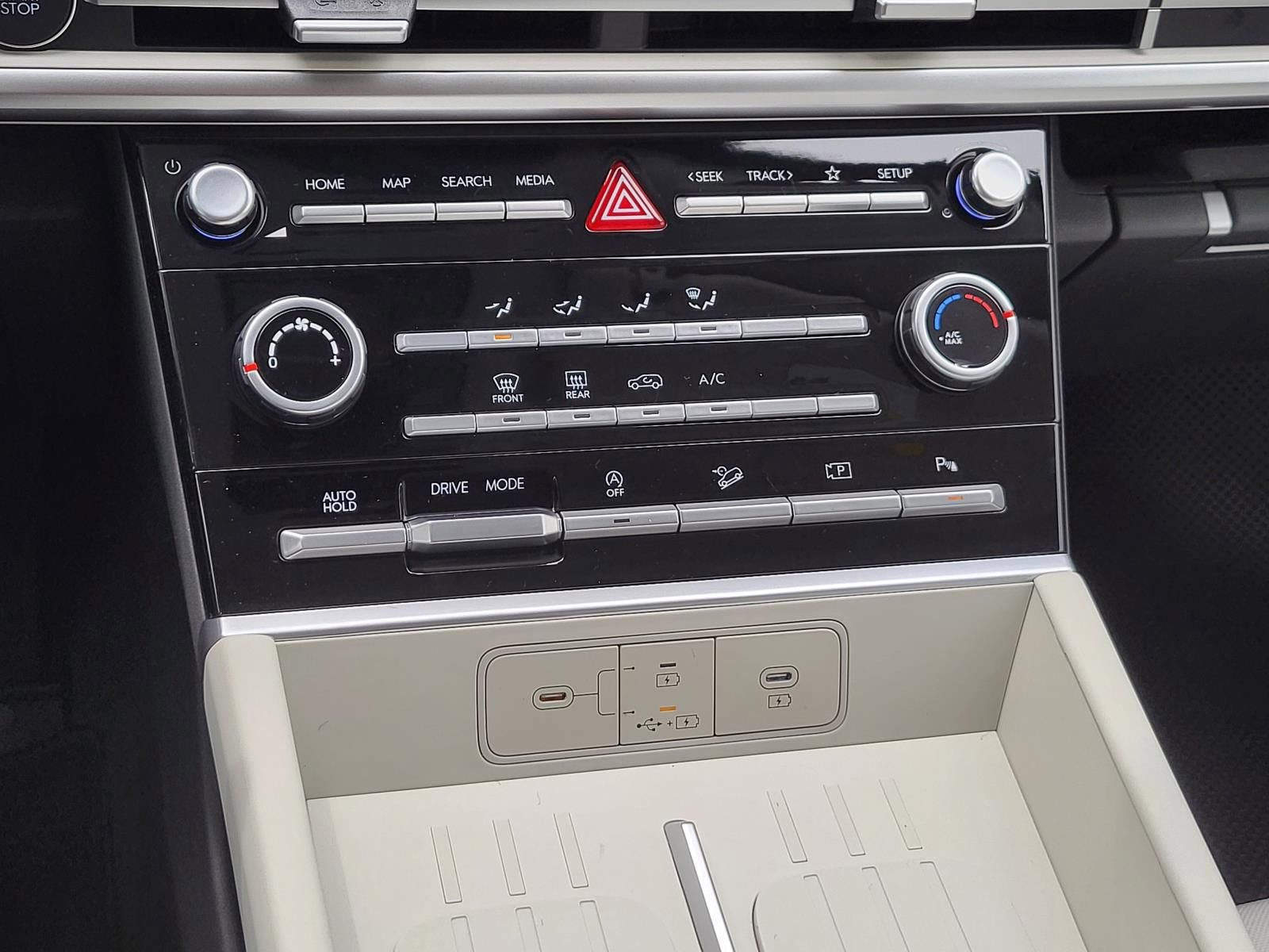 New 2026 Hyundai Santa Fe SE FWD image 19