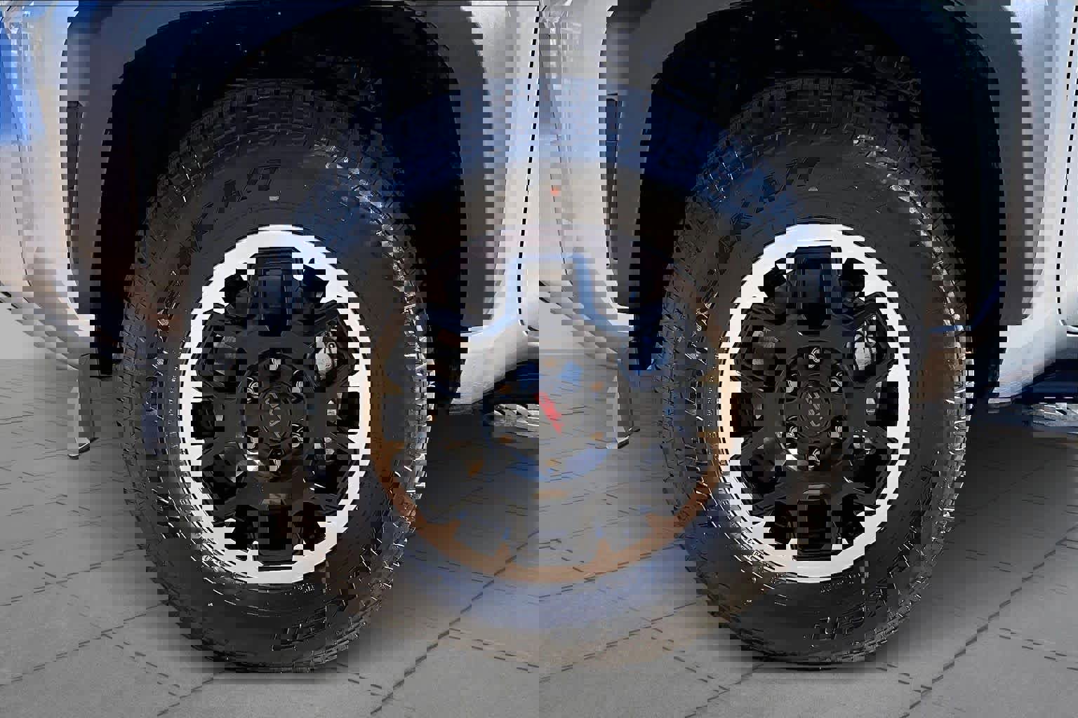 Used 2025 Toyota 4Runner TRD Off-Road Premium image 10