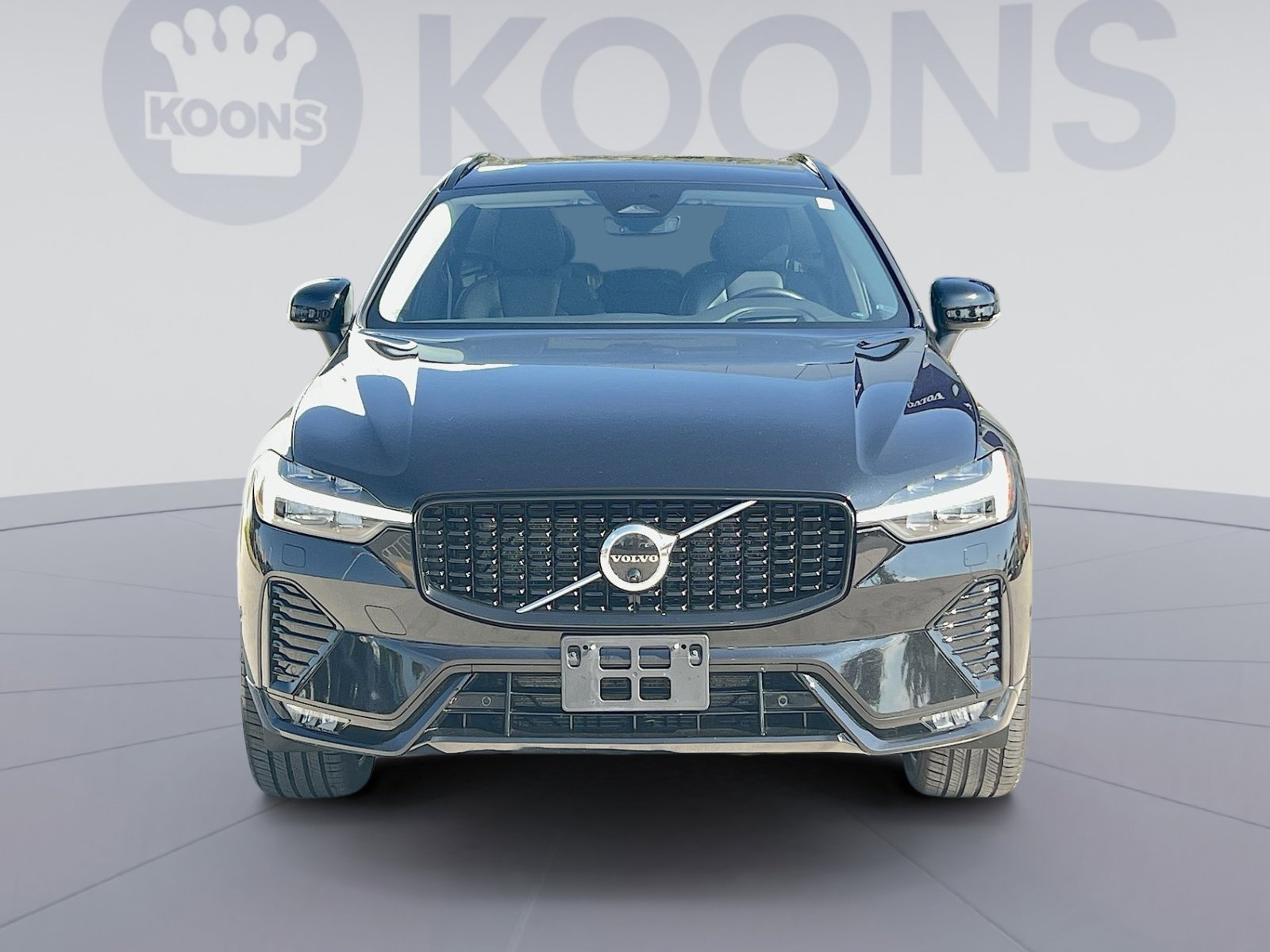 Certified 2023 Volvo XC60 B6 Ultimate w/ Climate Package image 11