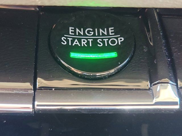 Certified 2024 Lincoln Corsair FWD w/ Equipment Group 101A image 28