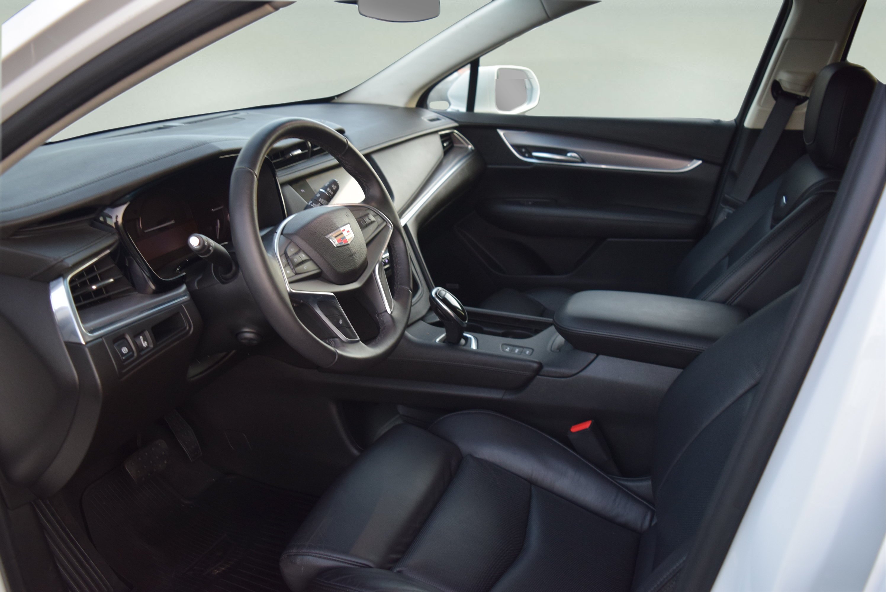 Used 2017 Cadillac XT5 Luxury AWD/4WD image 9
