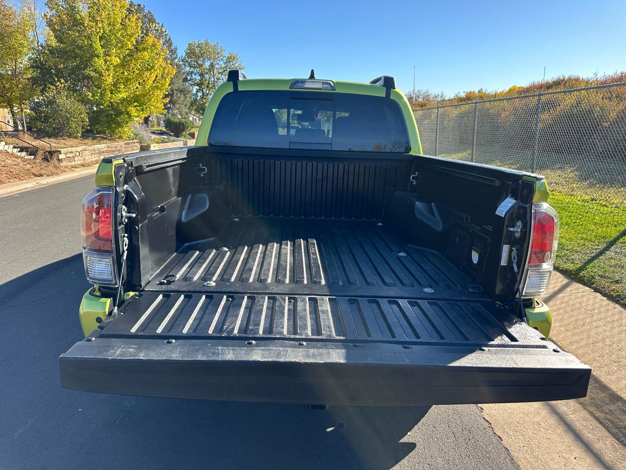 Used 2023 Toyota Tacoma TRD Off-Road w/ Technology Package image 22