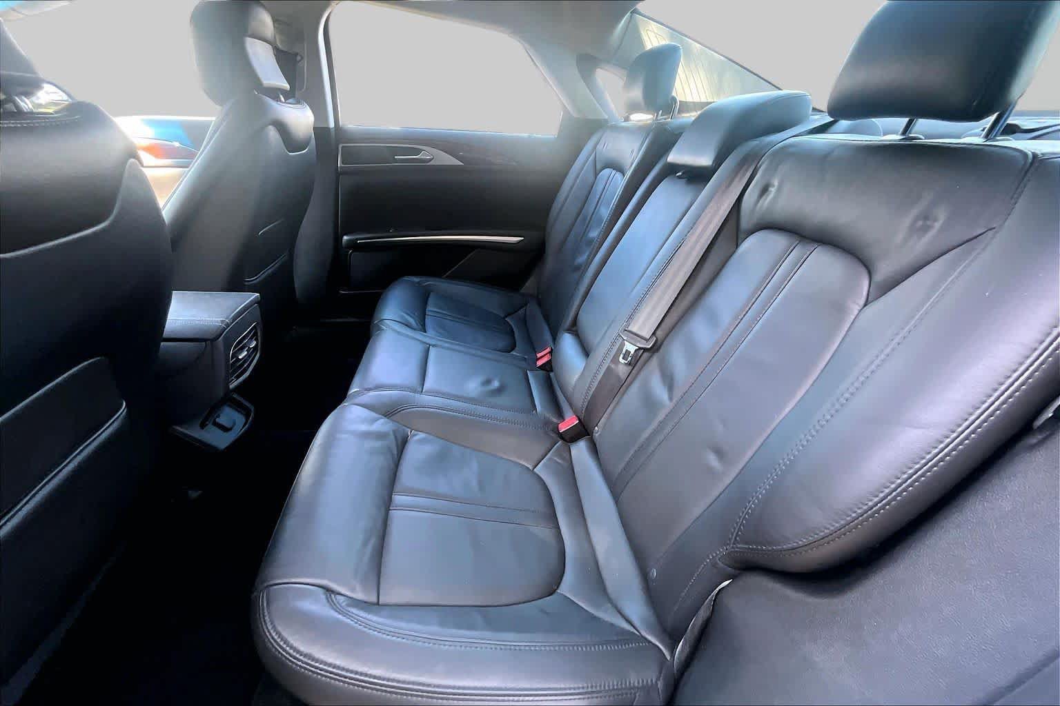 Used 2014 Lincoln MKZ FWD image 21