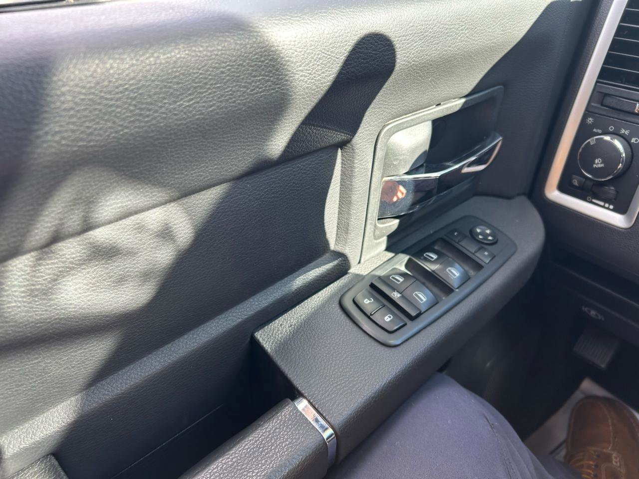 Used 2012 RAM 1500 Sport w/ Remote Start & Security Group image 25