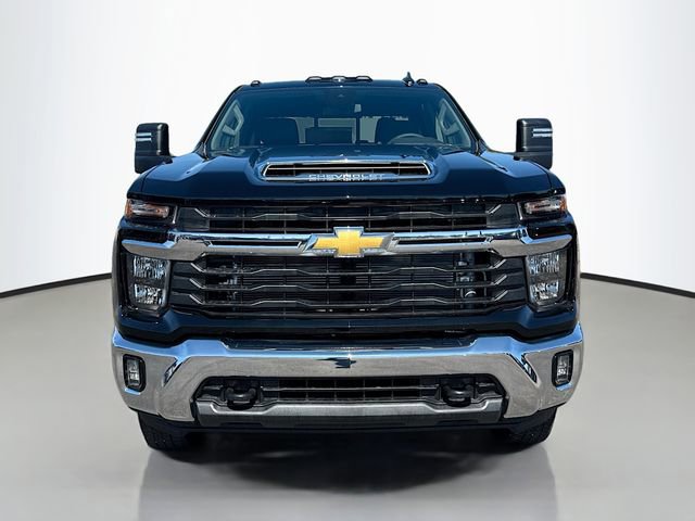 New 2026 Chevrolet Silverado 3500 LT image 3