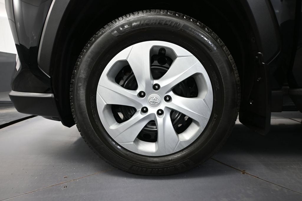 Used 2020 Toyota RAV4 LE w/ All Weather Liner Package AWD/4WD image 16