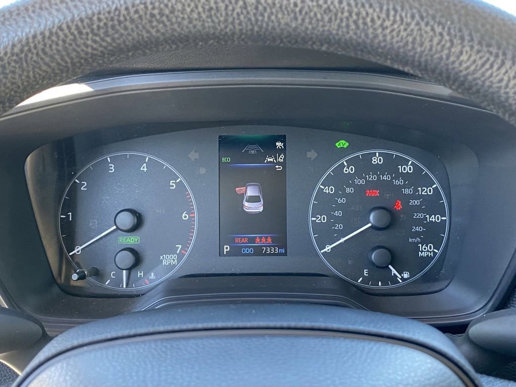 Certified 2025 Toyota Corolla LE image 34