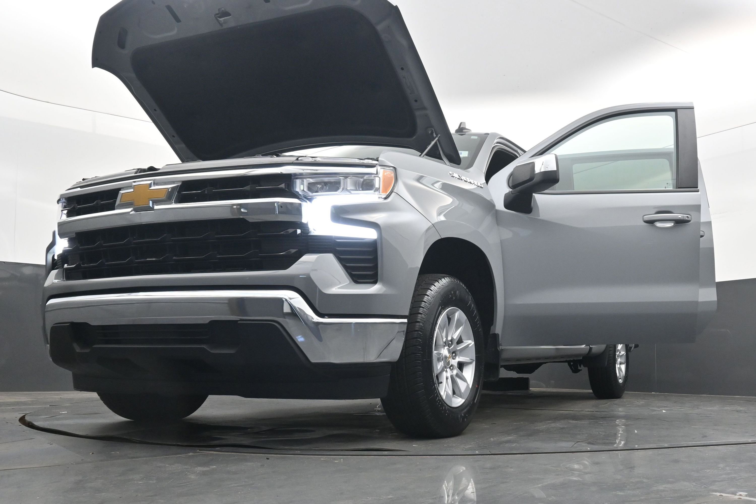 Used 2024 Chevrolet Silverado 1500 LT w/ Protection Package image 40