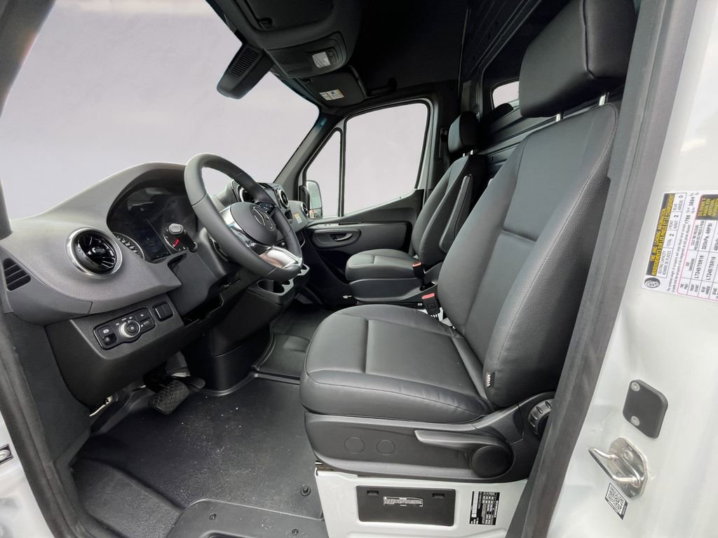 New 2025 Mercedes-Benz Sprinter 2500 image 7