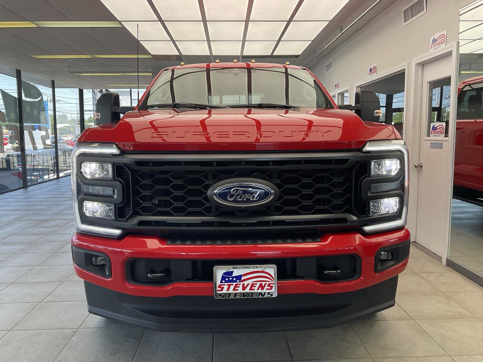 Used 2023 Ford F250 XL w/ STX Appearance Package AWD/4WD image 2