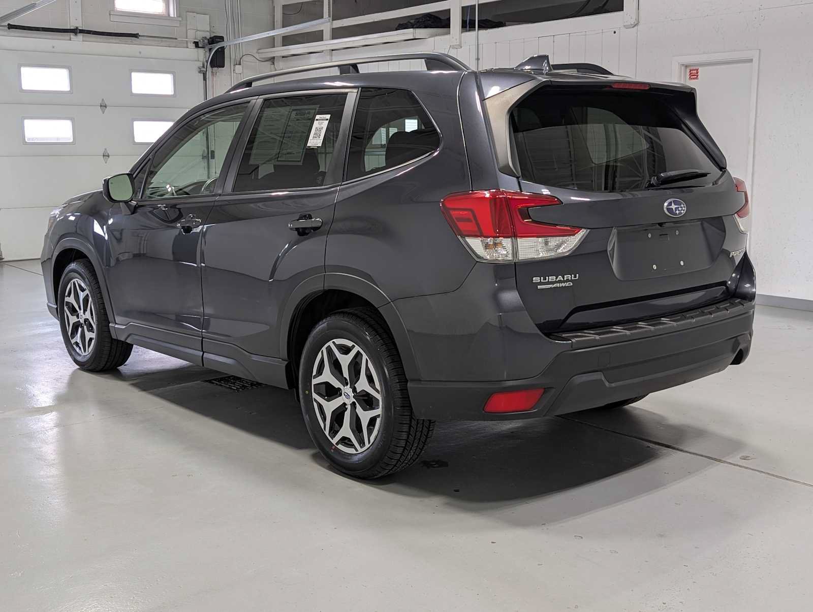 Used 2019 Subaru Forester Premium w/ Popular Package #1 AWD/4WD image 10