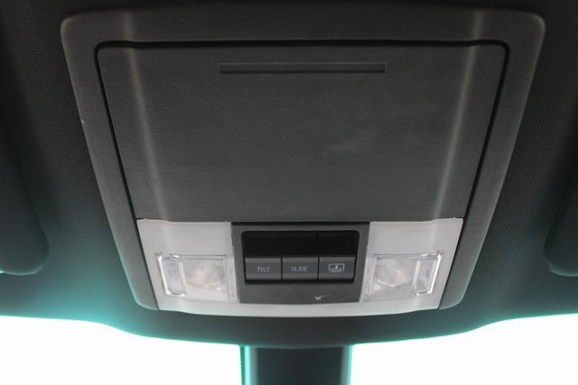 Used 2017 Ford Explorer Platinum image 35