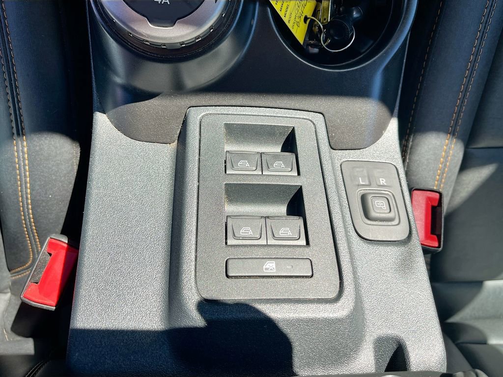 Used 2023 Ford Bronco Badlands image 33