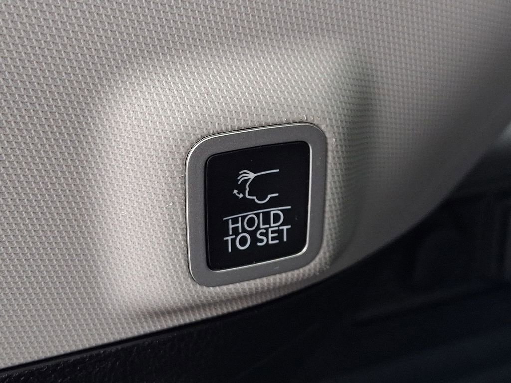 Used 2022 Jeep Grand Cherokee Limited 4xe image 35